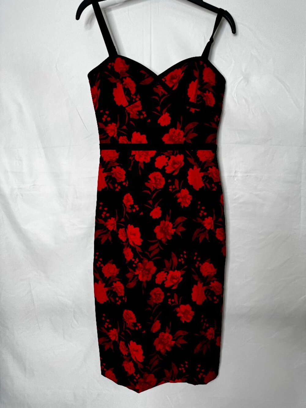 NWT Black Halo Black Red Floral Sweetheart Strappy Sheath Dress Size 0